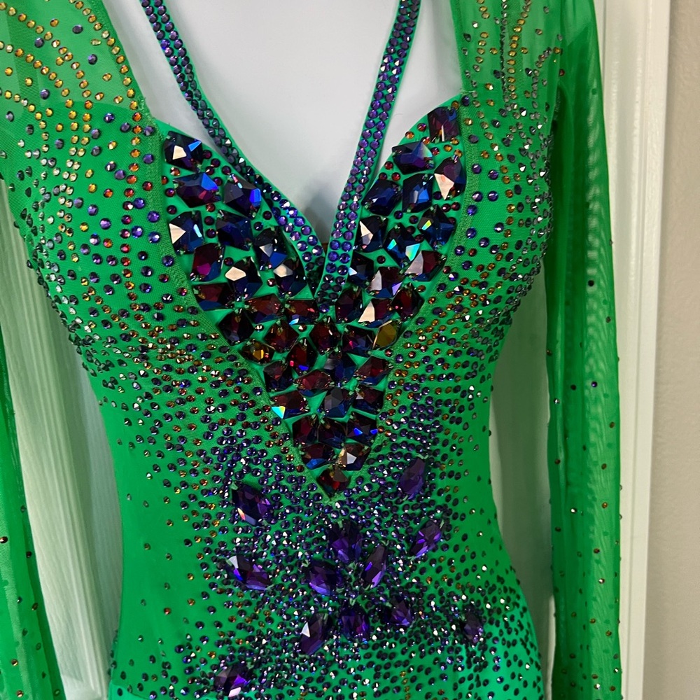 Designer Latin Dancesport Dress Long Sleeve Swarovski Stone Green & Purple Color - Picture 2 of 8